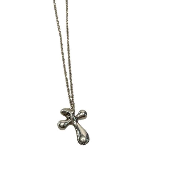 Tiffany and Co Elsa Peretti Cross Pendant Necklace in Sterling Silver (16") - Picture 2 of 14